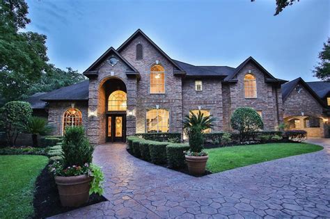 Houston Homes and Houses for Sale .